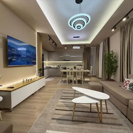 Modern Penthouse With Outdoor Living And Views *